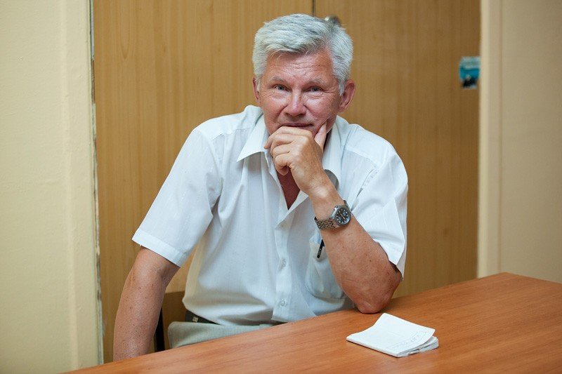 Эдуард Васильевич